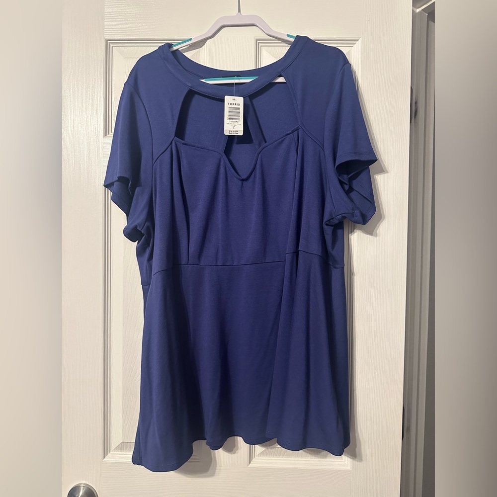 Torrid navy caged short sleeve top NWT